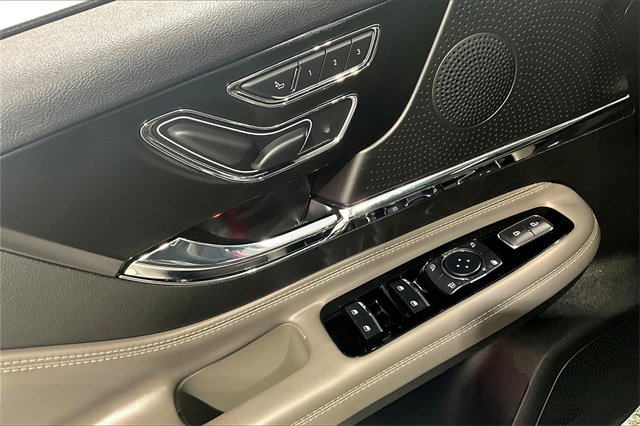 Used 2023 Lincoln Corsair Reserve w/ Equipment Group 201A image 38