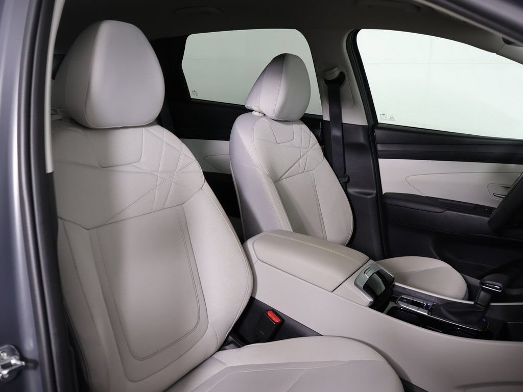 Certified 2025 Hyundai Tucson SE AWD/4WD image 24