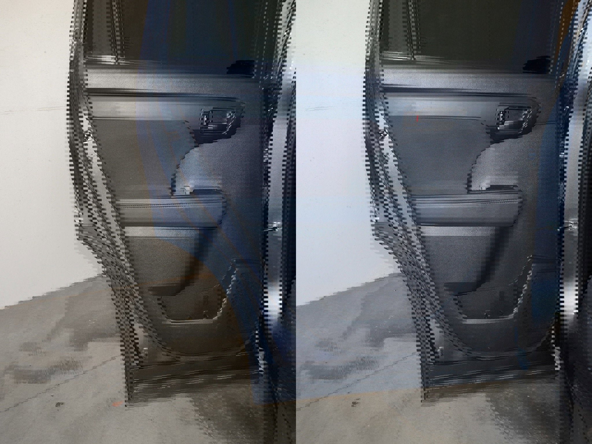 Used 2022 Toyota Highlander LE image 37