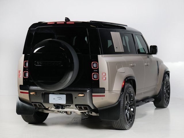 Certified 2025 Land Rover Defender 110 AWD/4WD image 2
