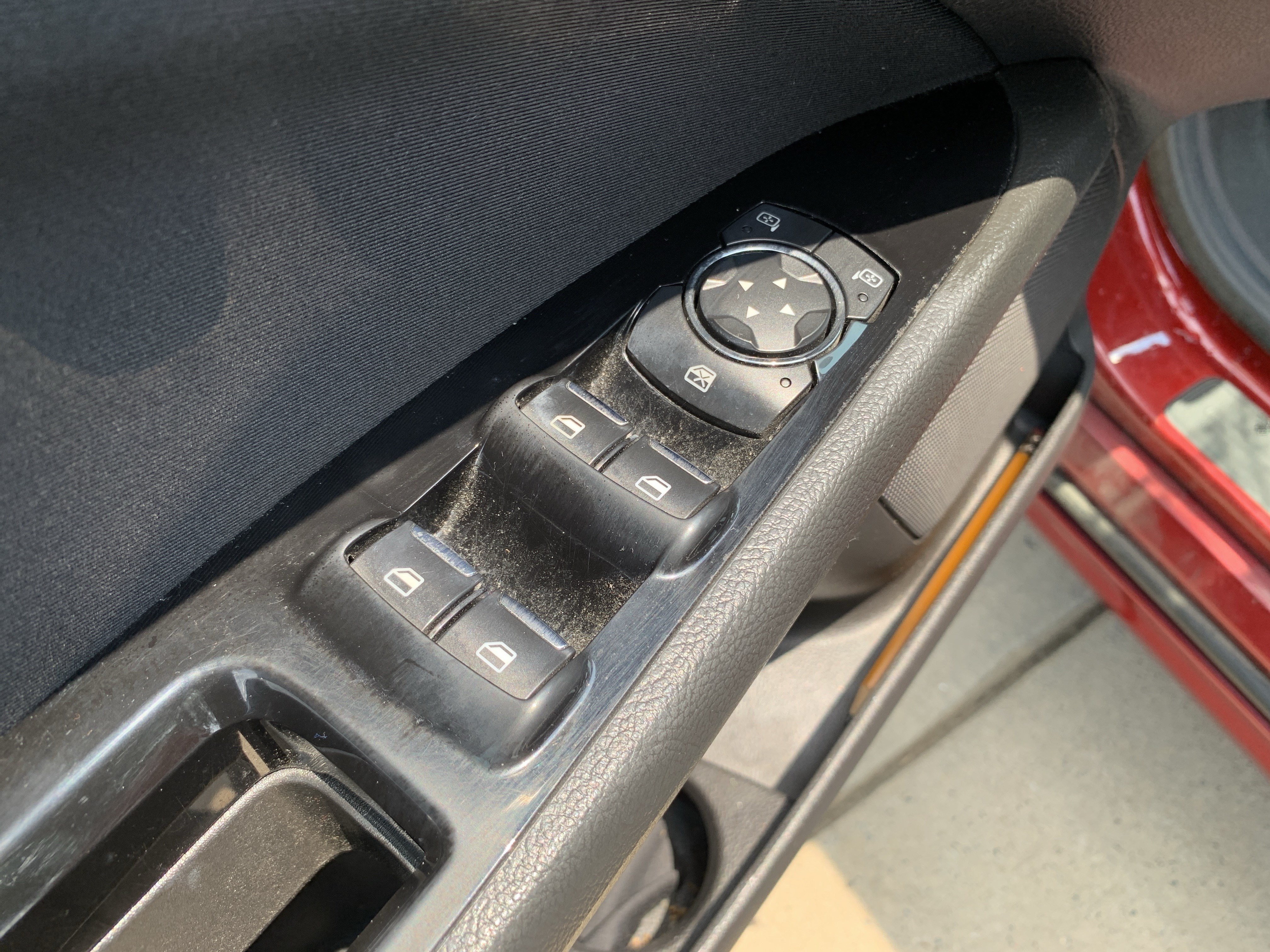 Used 2016 Ford Fusion SE FWD image 15