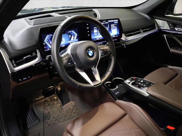 Used 2025 BMW X1 xDrive28i w/ Technology Package image 11