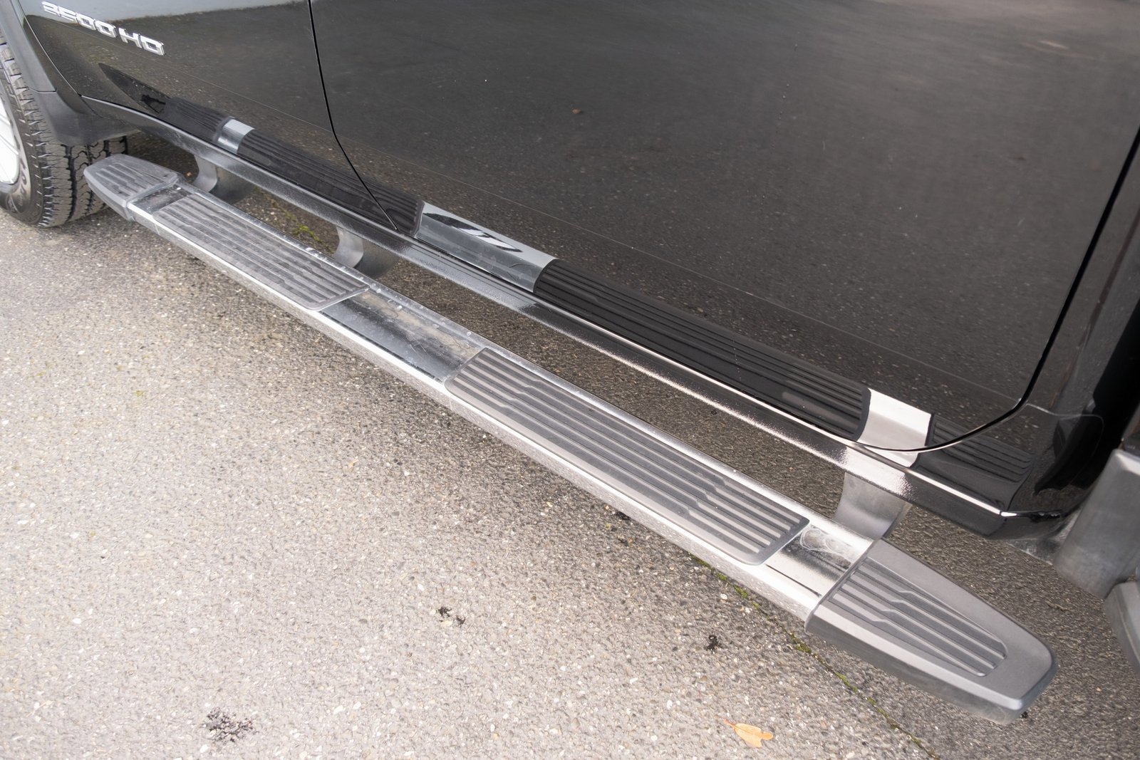 Used 2021 GMC Sierra 3500 SLT w/ SLT Premium Package image 33