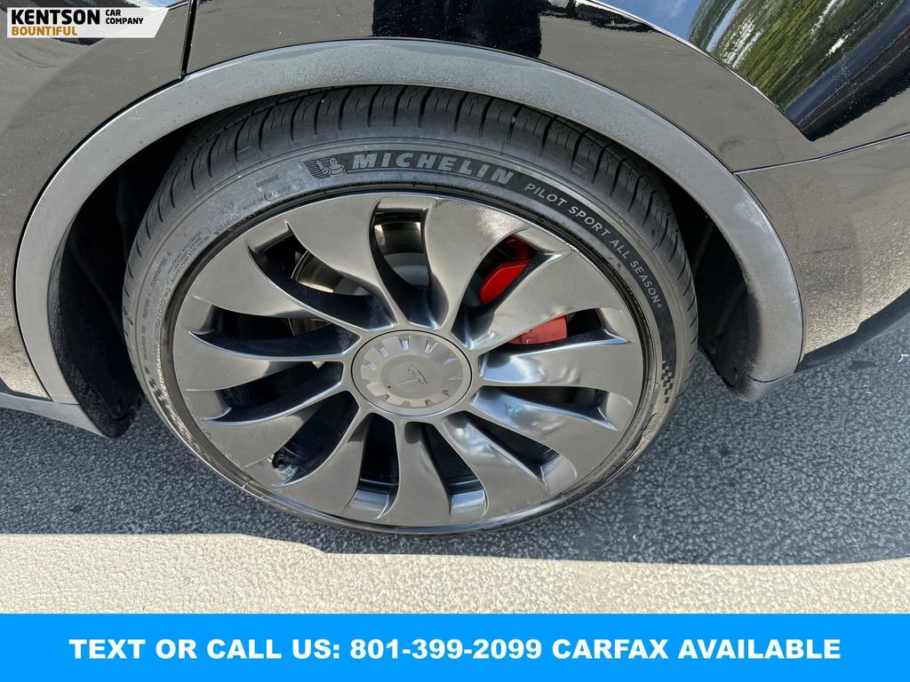 Used 2023 Tesla Model Y Performance AWD/4WD image 14