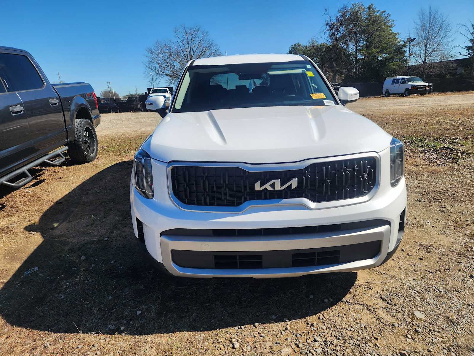 Used 2024 Kia Telluride LX image 38