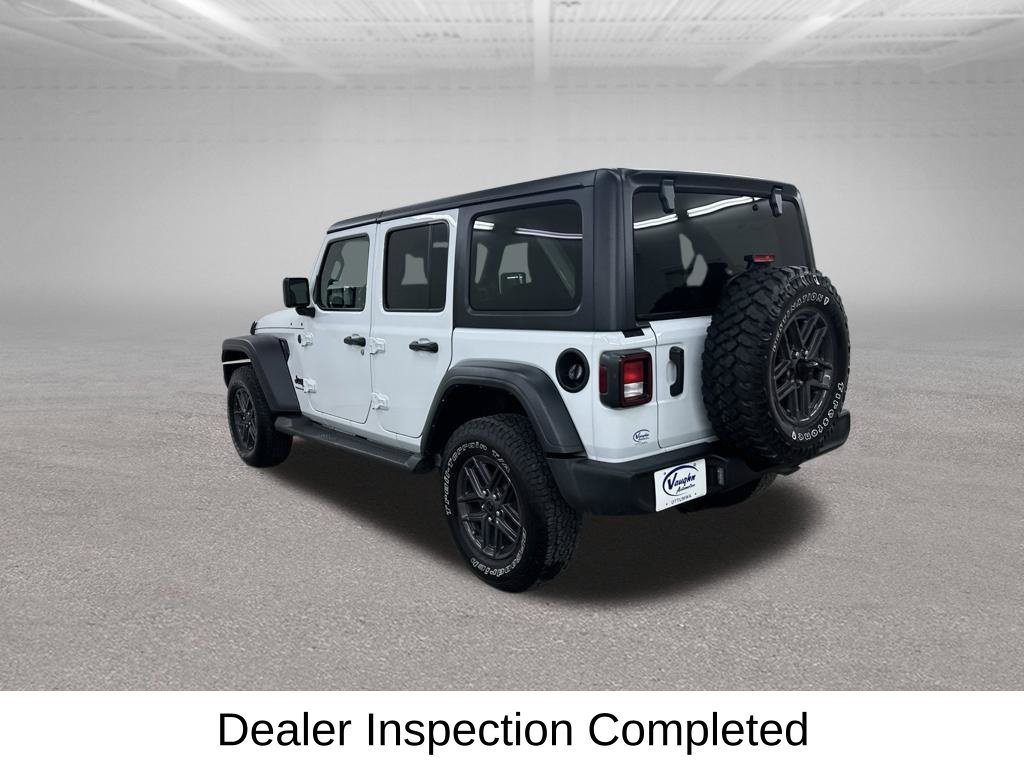 Used 2024 Jeep Wrangler Unlimited Sport AWD/4WD image 10