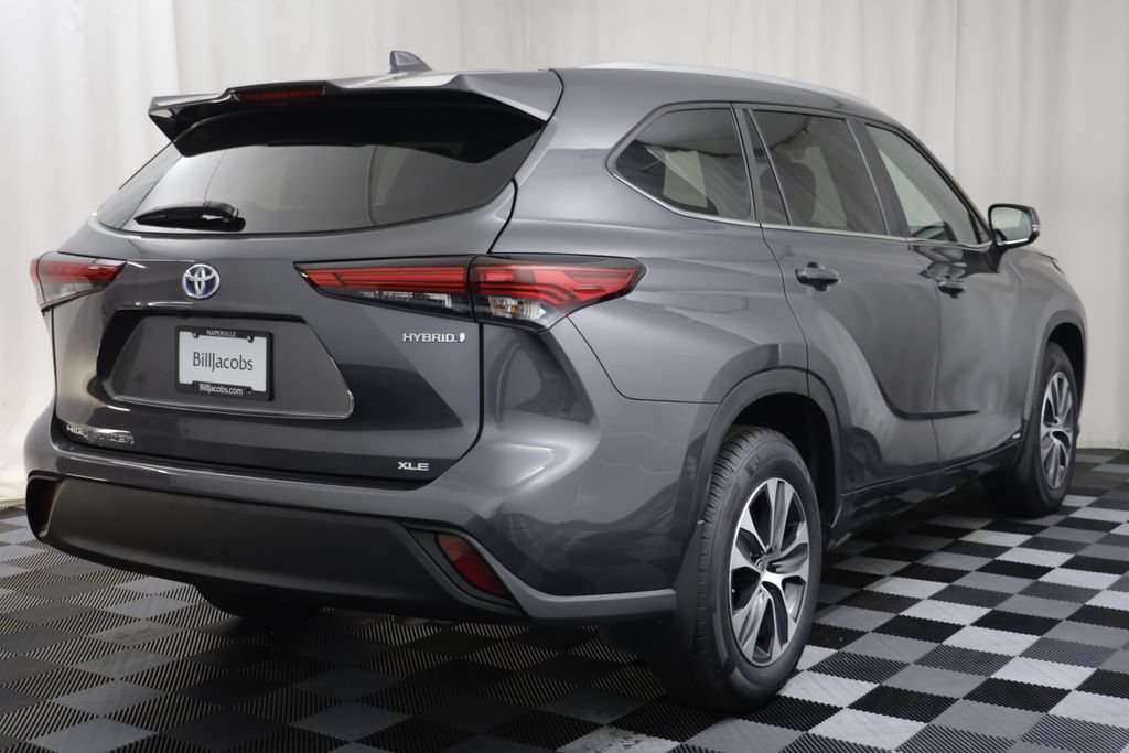 Used 2023 Toyota Highlander XLE AWD/4WD image 19
