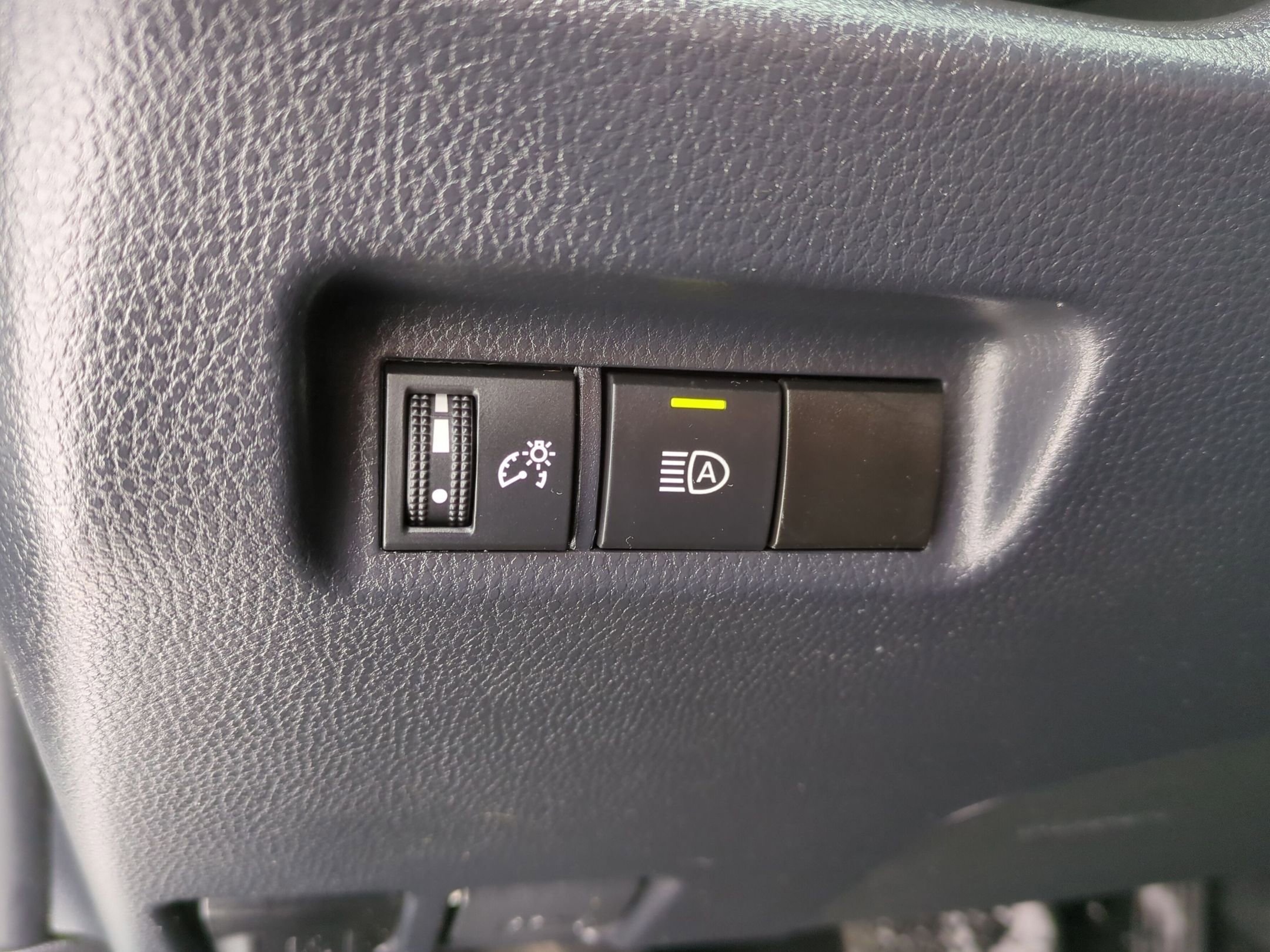 Used 2023 Toyota RAV4 LE image 14