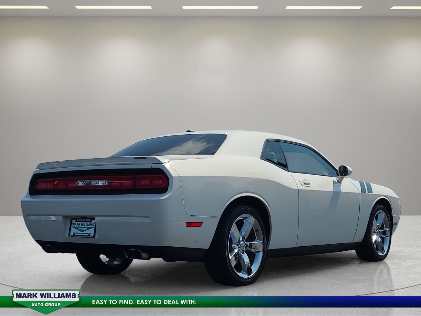 Used 2009 Dodge Challenger R/T RWD image 4