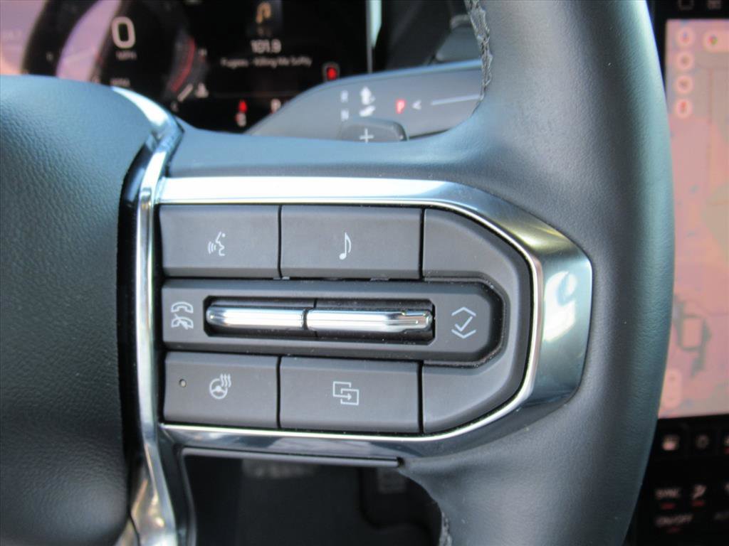 Used 2025 GMC Acadia Elevation FWD image 23