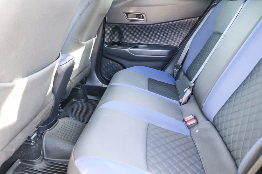 Used 2021 Toyota C-HR XLE FWD image 18