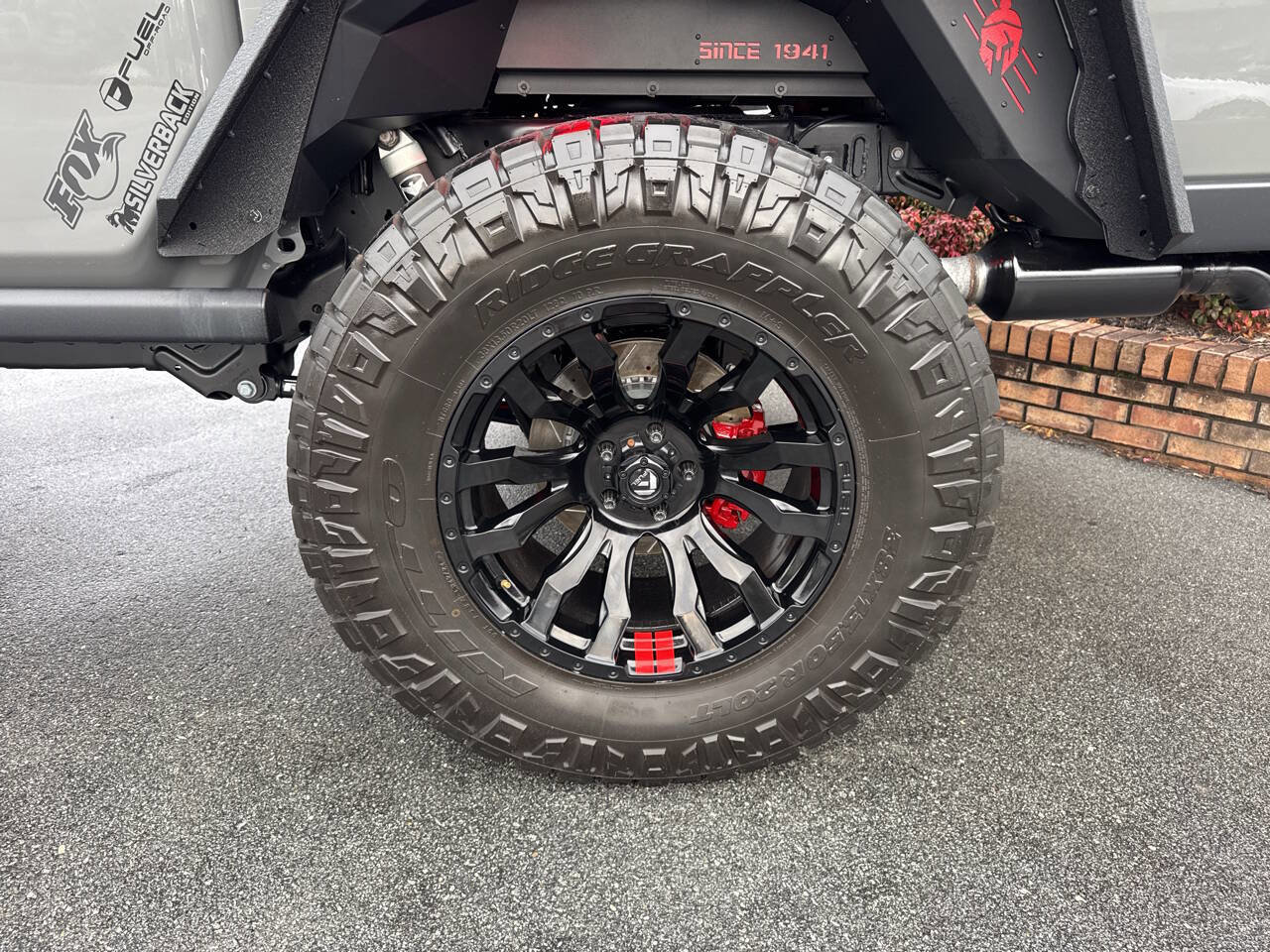 Used 2021 Jeep Gladiator Sport image 42