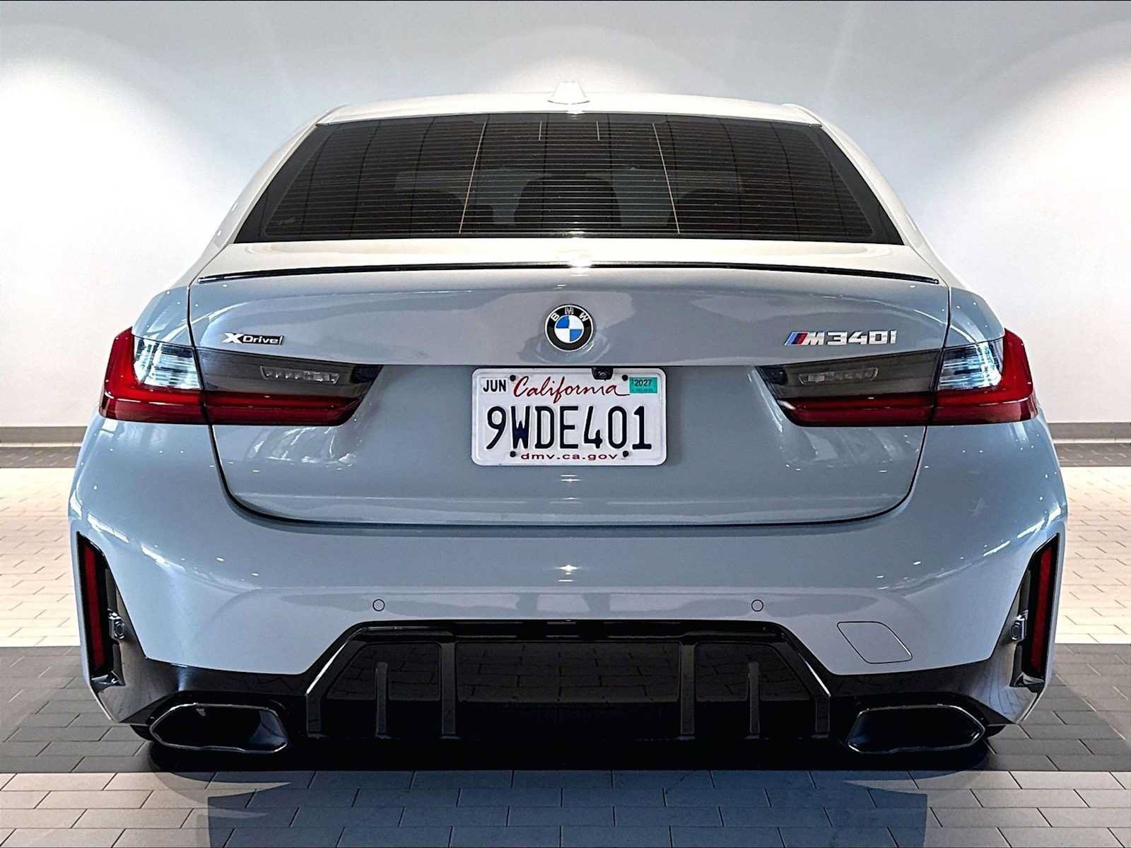 Used 2025 BMW M340i xDrive w/ Premium Package AWD/4WD image 9