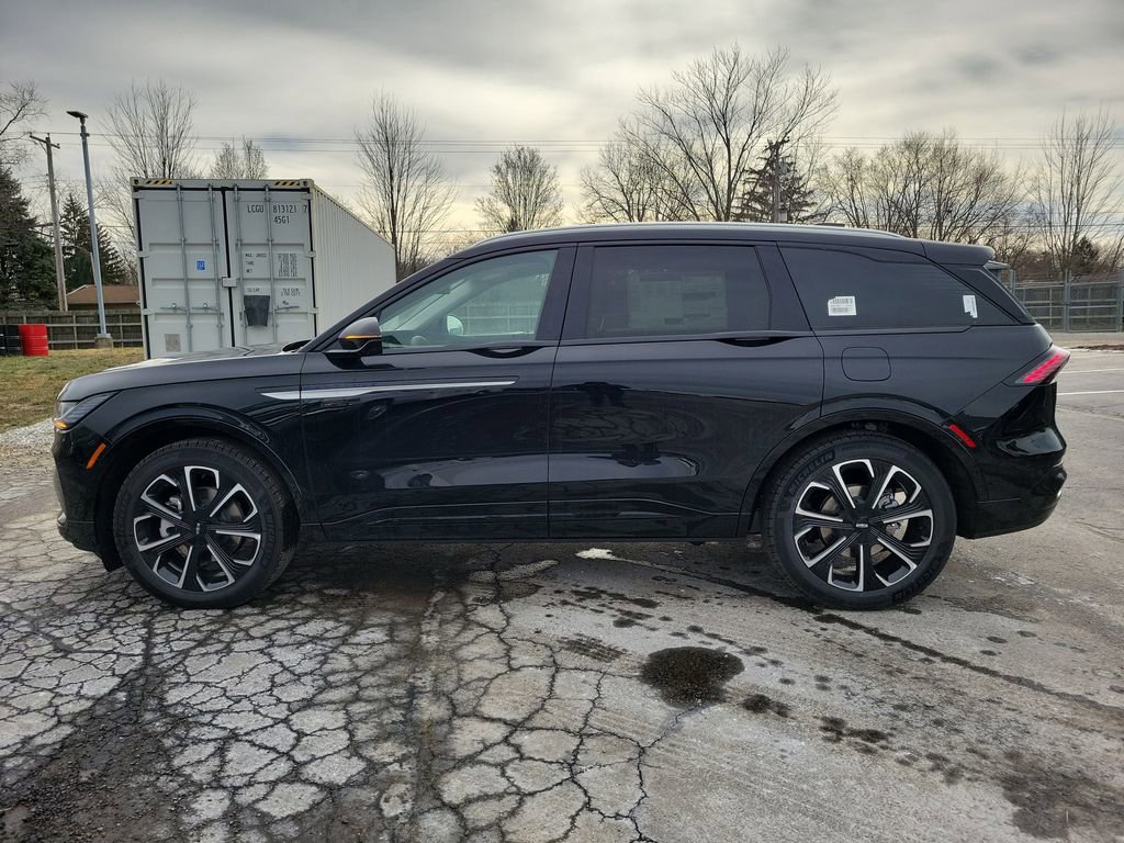 New 2026 Lincoln Nautilus Reserve image 7