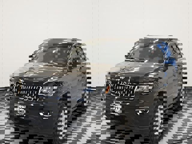 Used 2018 Jeep Grand Cherokee Laredo image 9