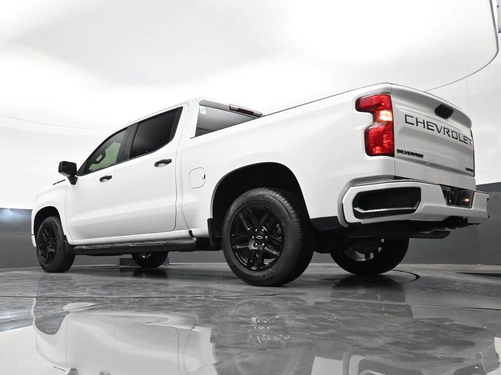 Used 2024 Chevrolet Silverado 1500 Custom w/ Turbomax Blackout Package RWD image 22
