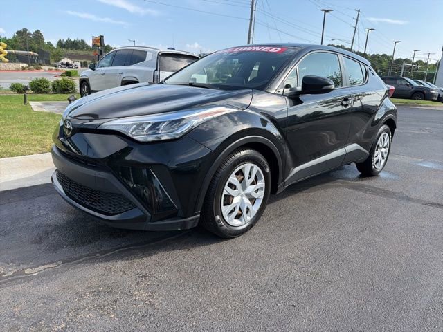 Used 2020 Toyota C-HR LE FWD image 3