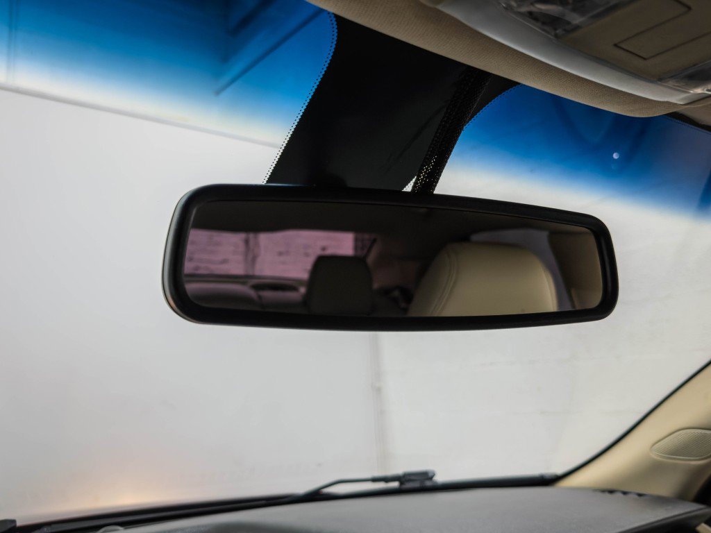 Used 2016 Ford Taurus Limited image 39