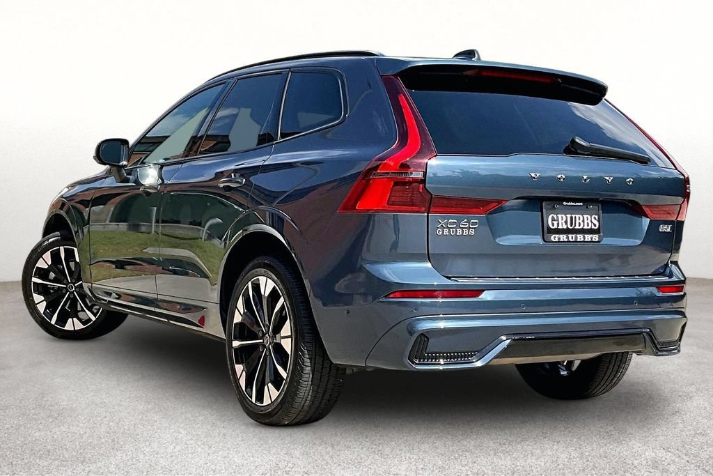 Used 2026 Volvo XC60 B5 Plus AWD/4WD image 16