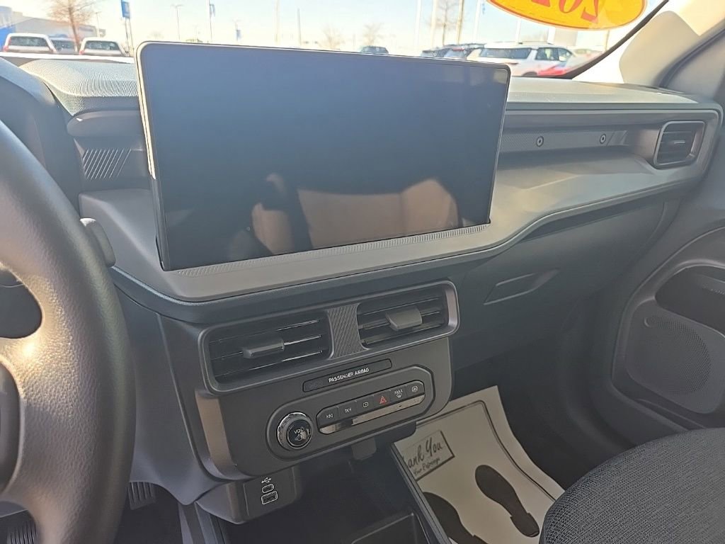 Used 2025 Ford Maverick XL w/ Equipment Group 102A image 21