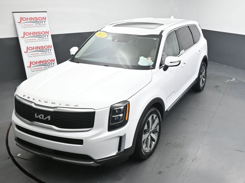 Used 2022 Kia Telluride EX w/ EX Premium Package image 28