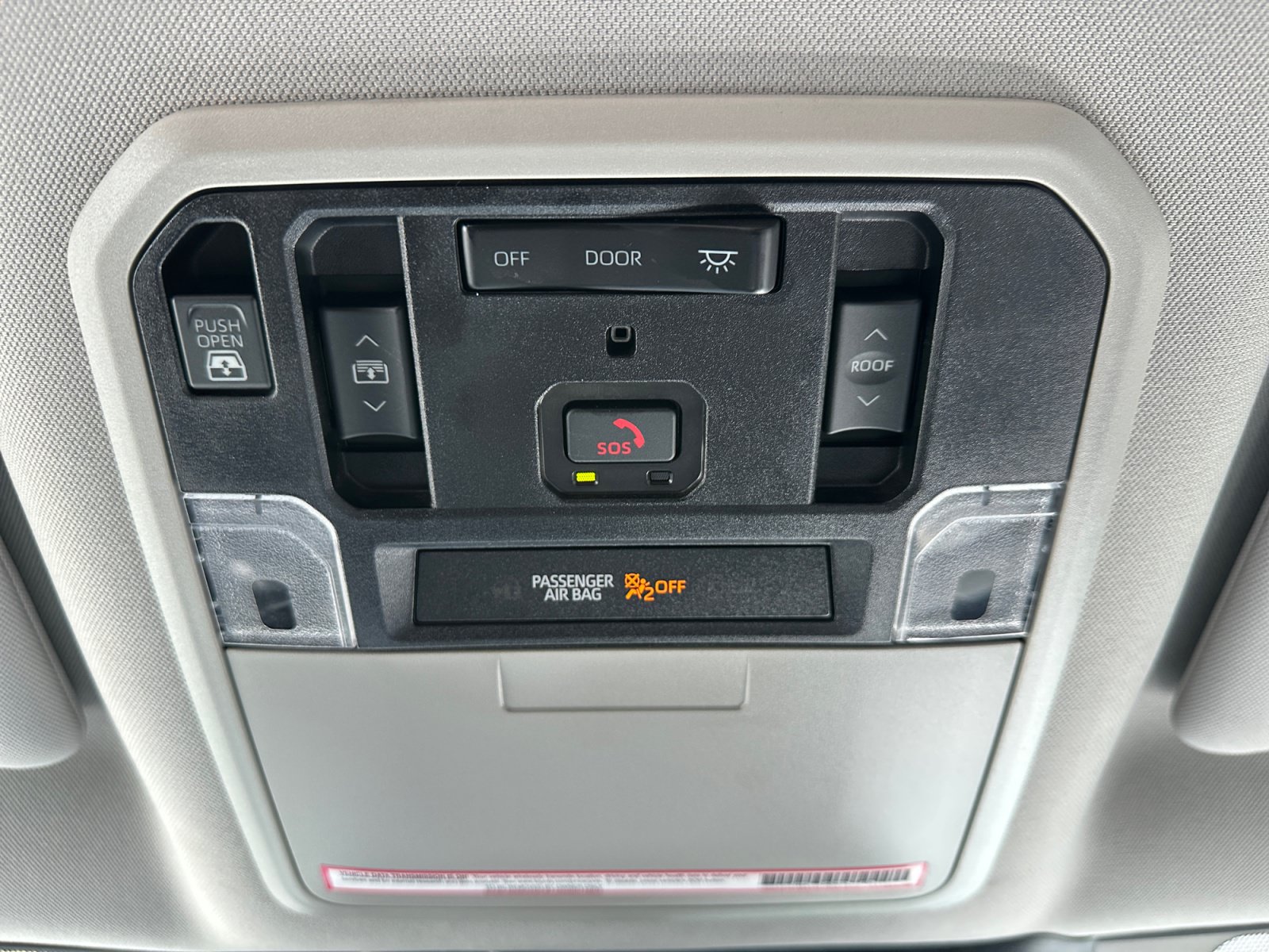 Used 2024 Toyota Tundra Limited AWD/4WD image 28