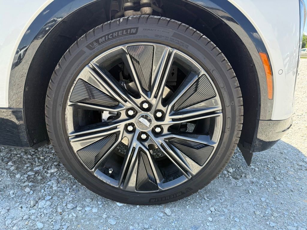 Certified 2024 Cadillac Lyriq Sport AWD/4WD image 17