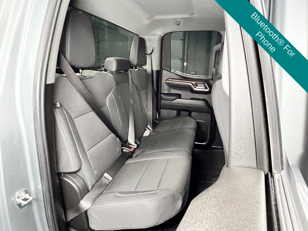 Used 2025 Chevrolet Silverado 1500 LT AWD/4WD image 18