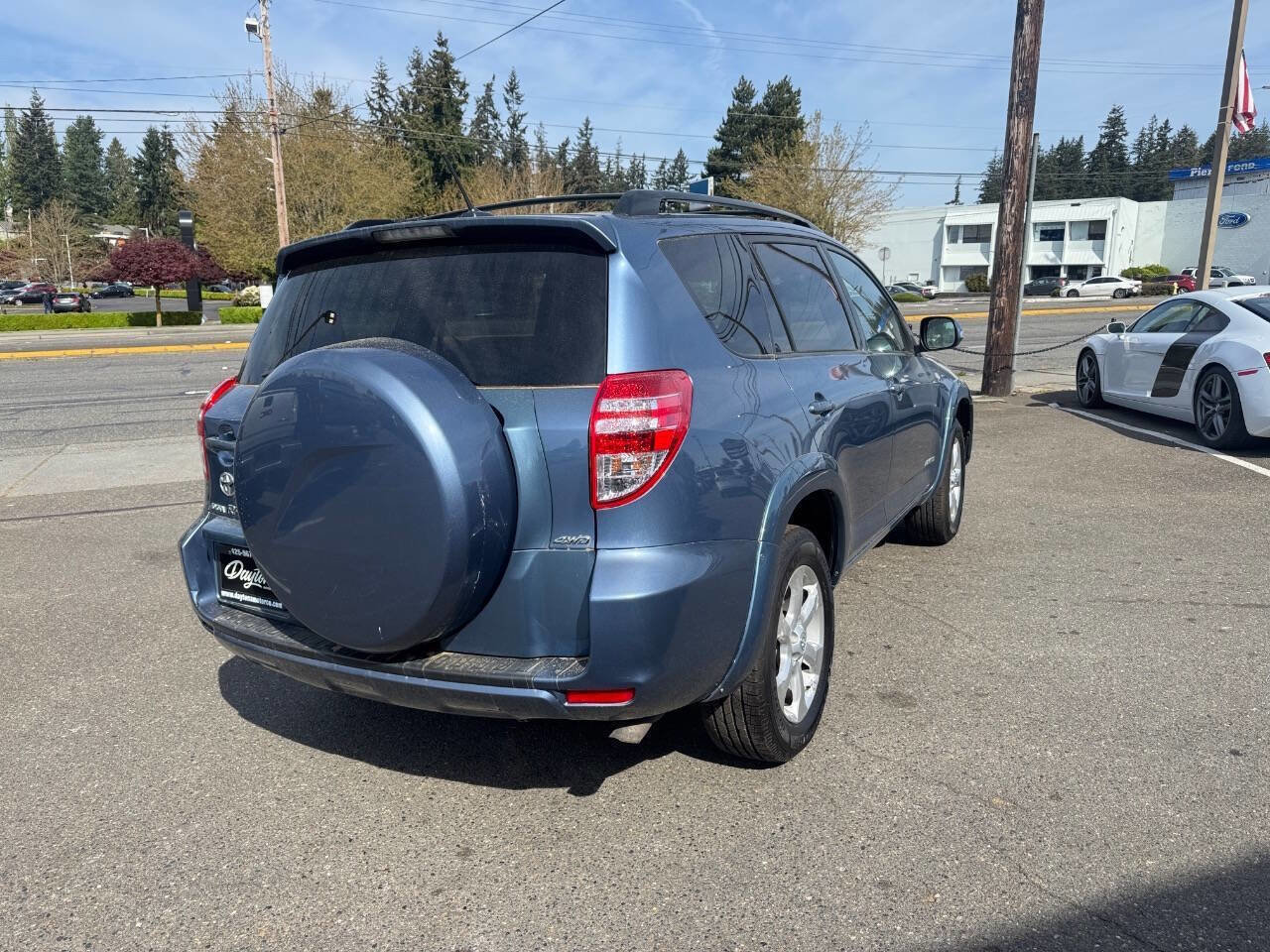 Used 2010 Toyota RAV4 Limited AWD/4WD image 3