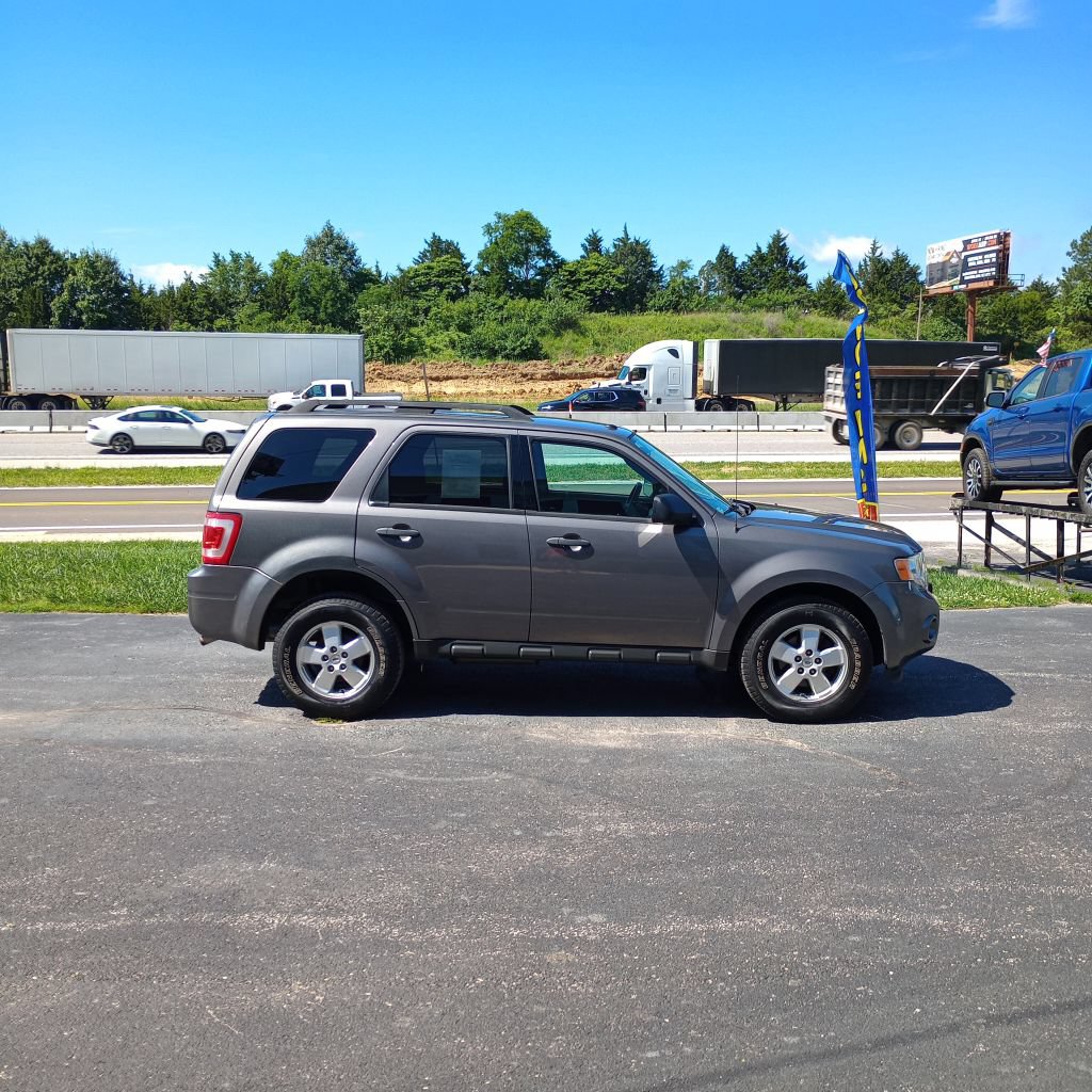 Used 2012 Ford Escape XLT AWD/4WD image 6