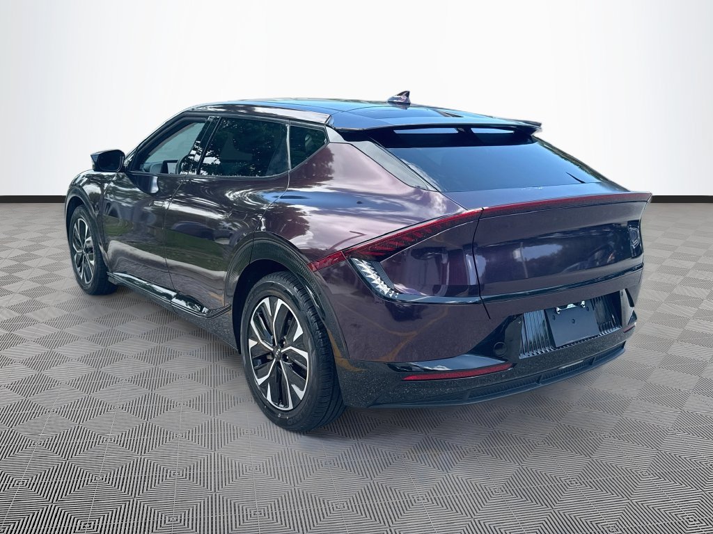 Used 2023 Kia EV6 Wind RWD image 8