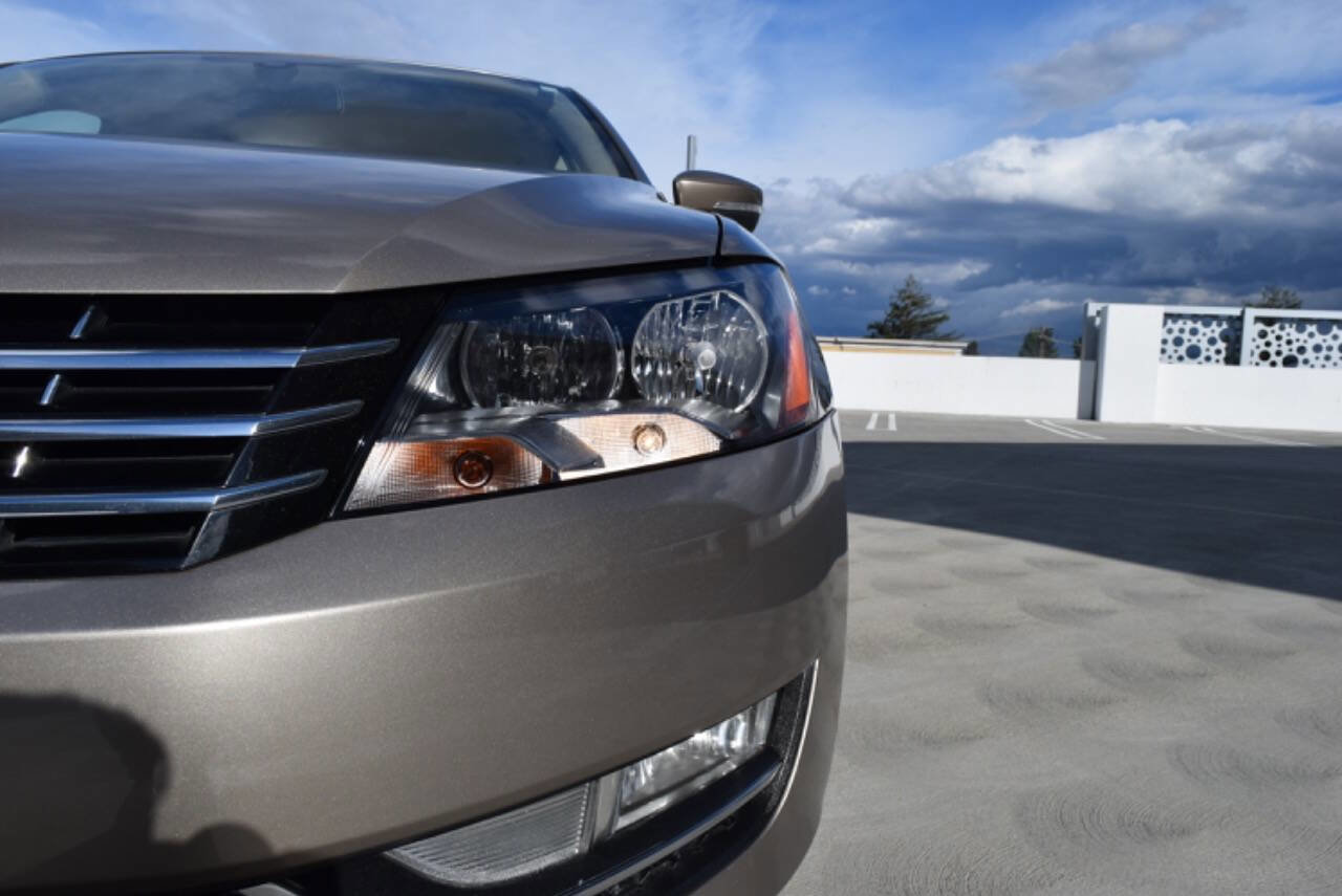 Used 2015 Volkswagen Passat TDI SE image 8