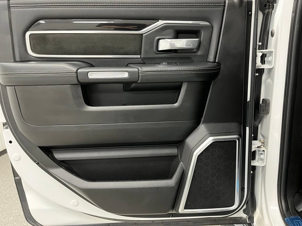 Used 2019 RAM 3500 Laramie AWD/4WD image 37