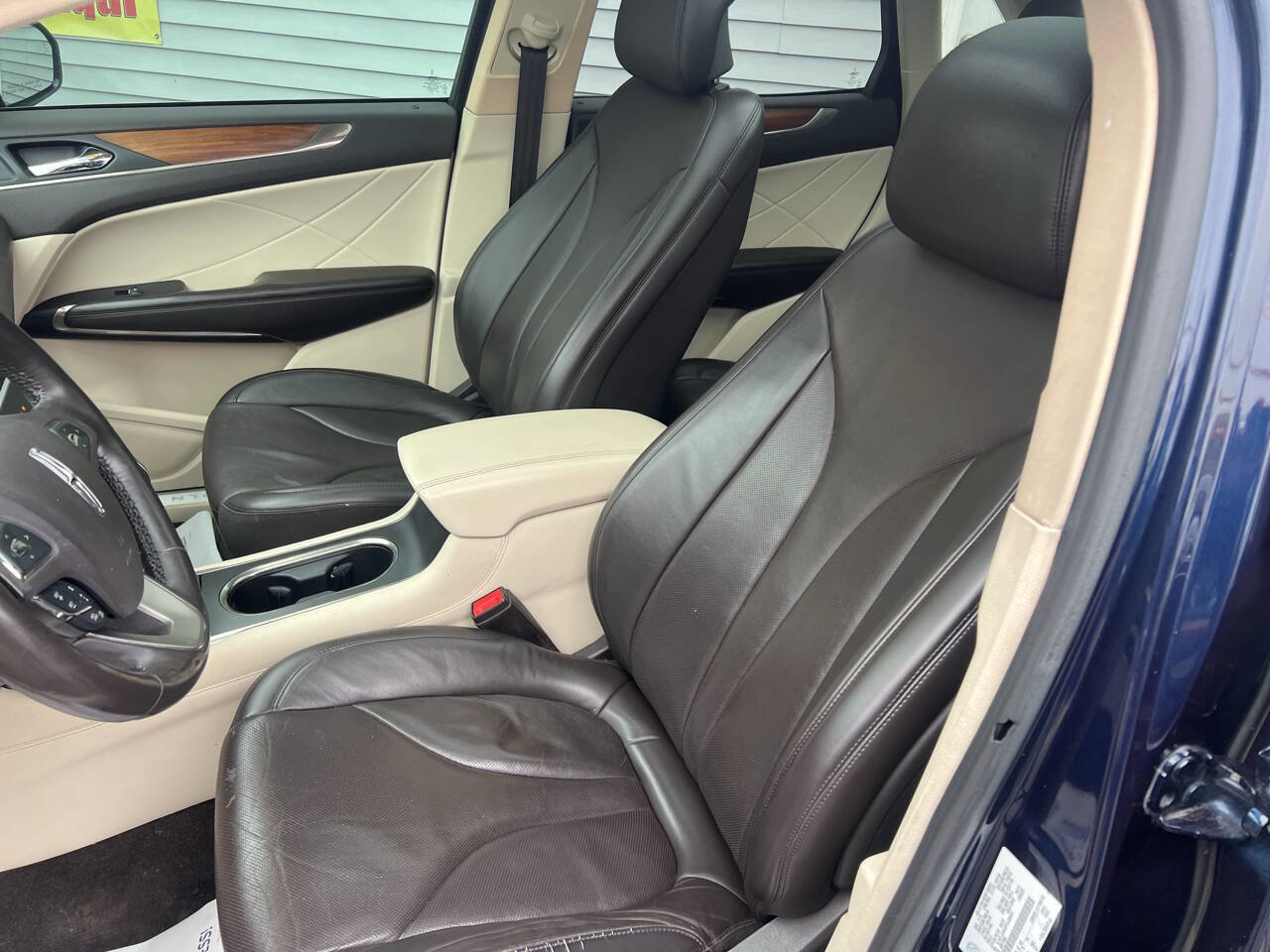 Used 2015 Lincoln MKC AWD w/ Equipment Group 102A Reserve image 11