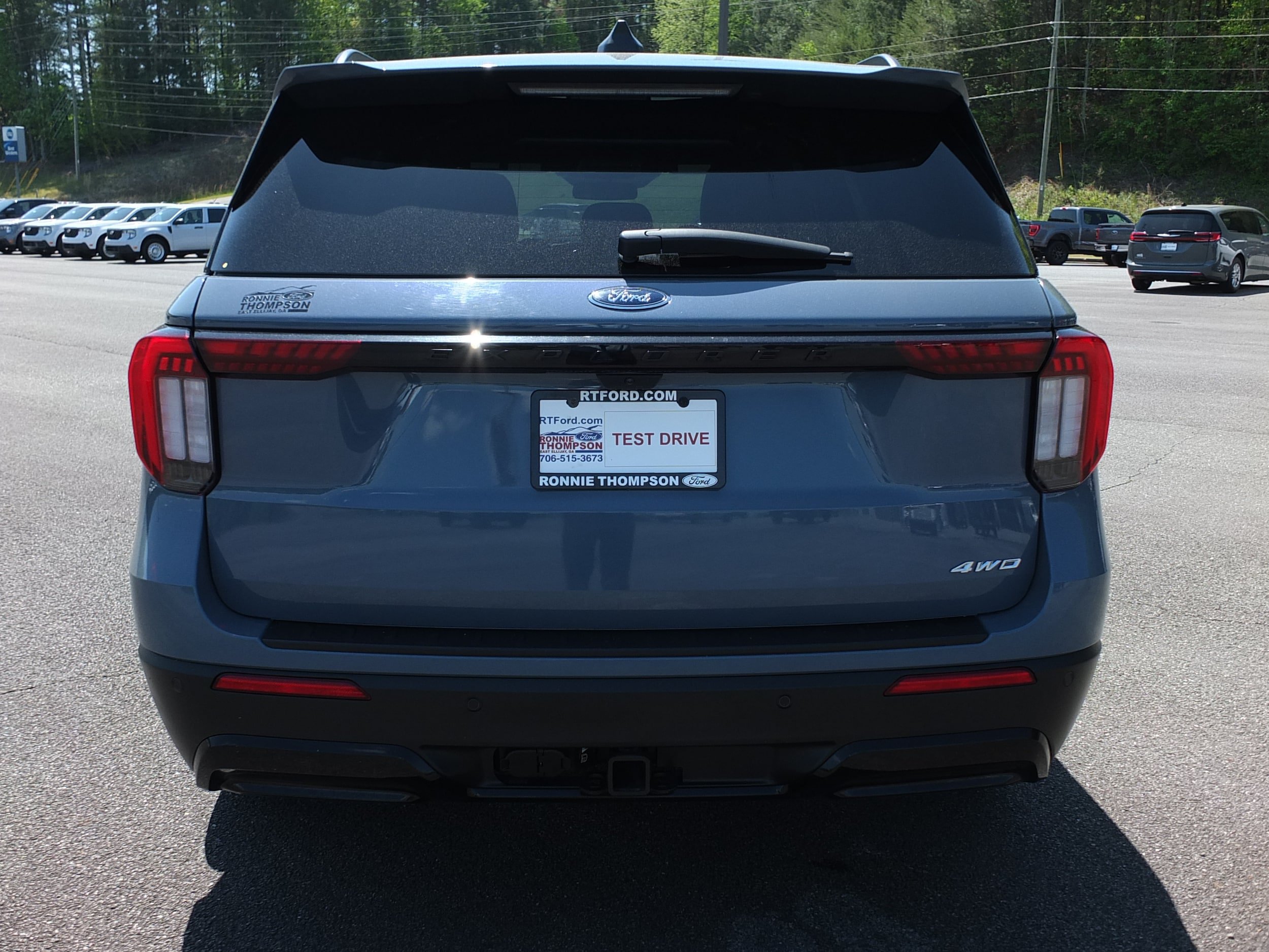 Used 2025 Ford Explorer ST-Line w/ Premium Package AWD/4WD image 4
