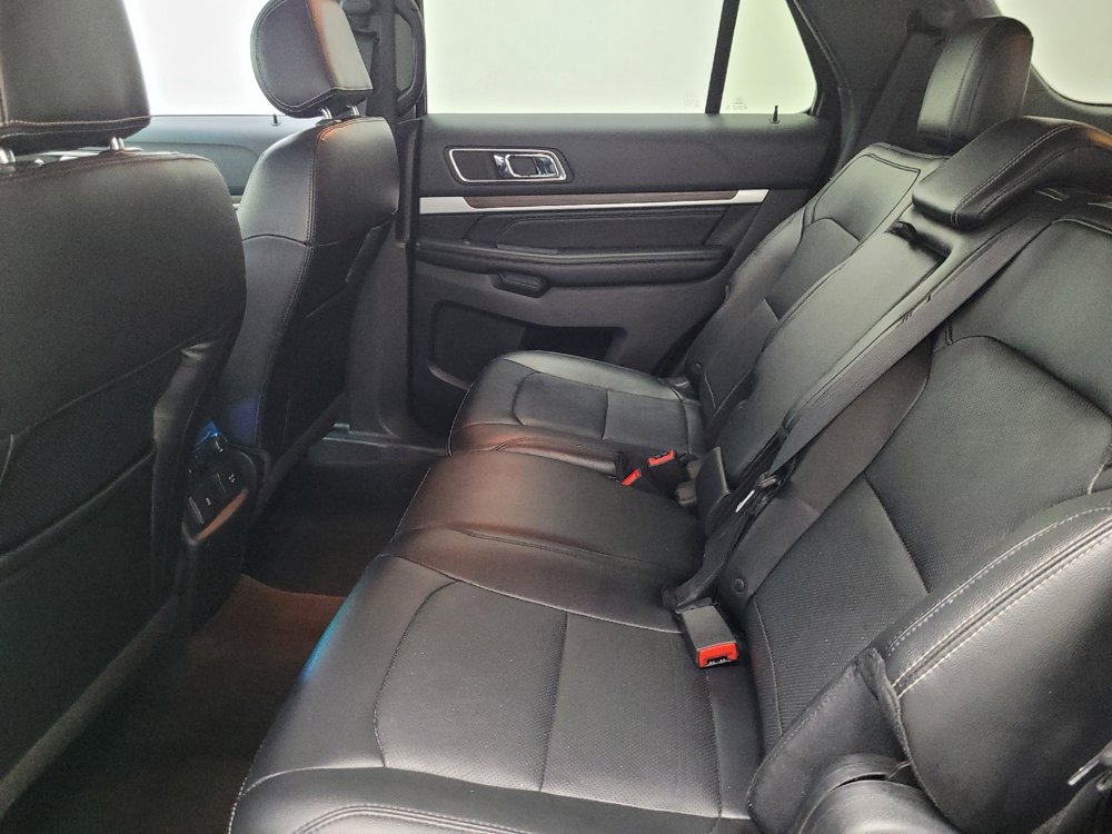 Used 2016 Ford Explorer Limited FWD image 18