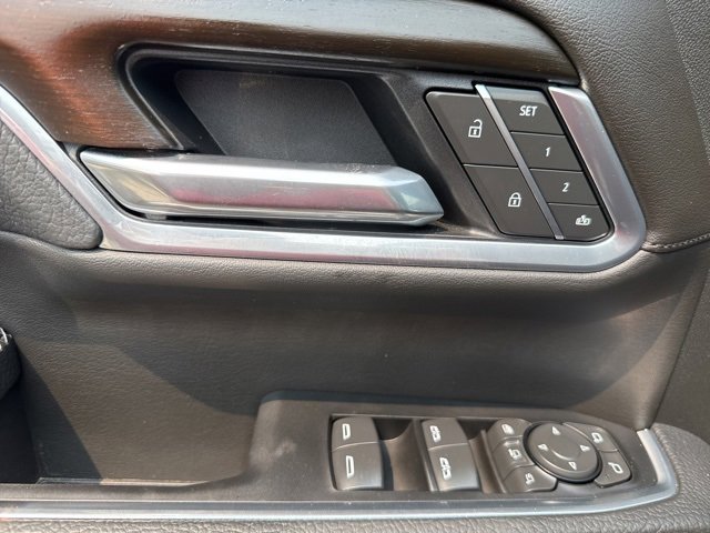 Used 2025 GMC Sierra 2500 Denali w/ Technology Package image 13