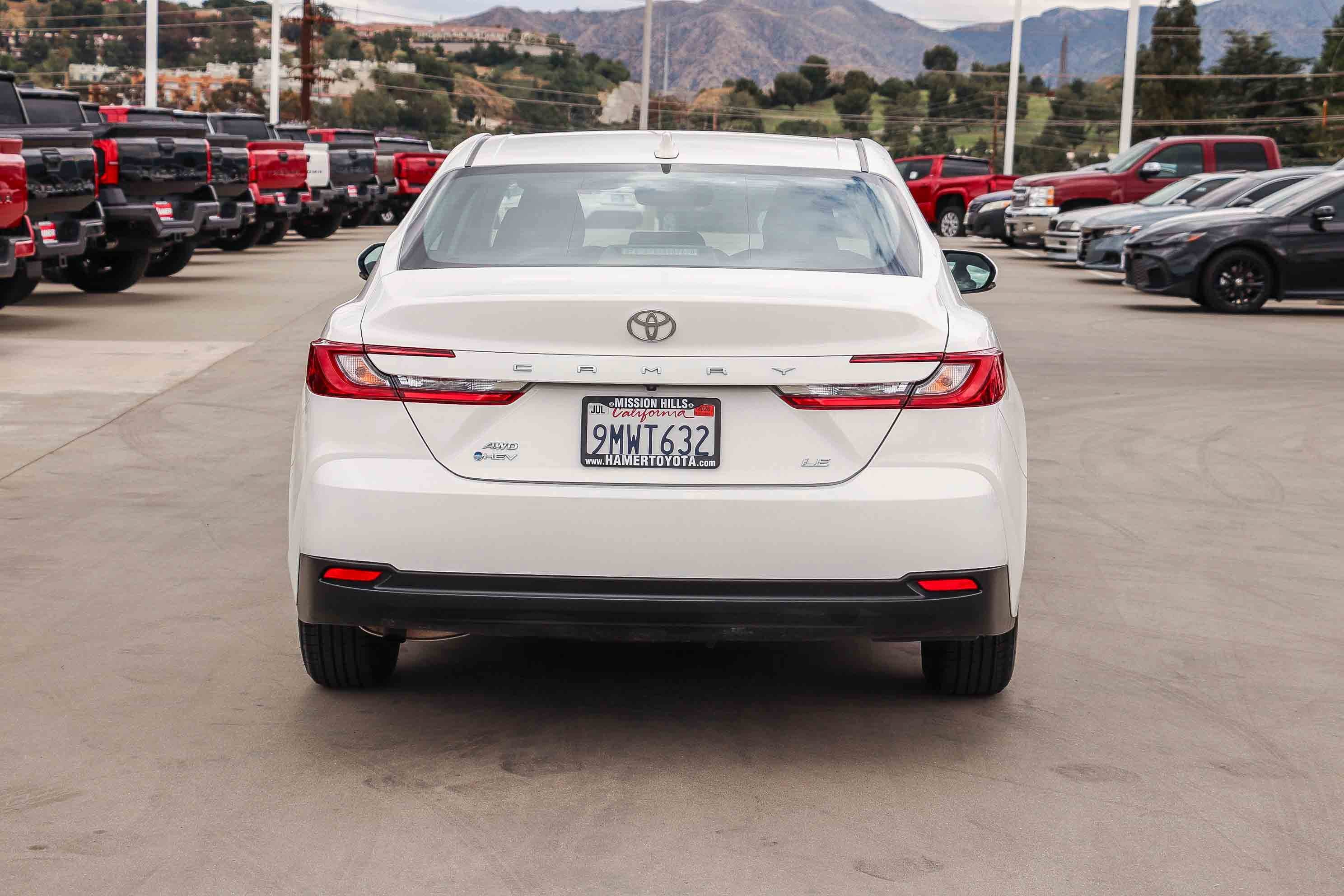 Certified 2025 Toyota Camry SE AWD/4WD image 6