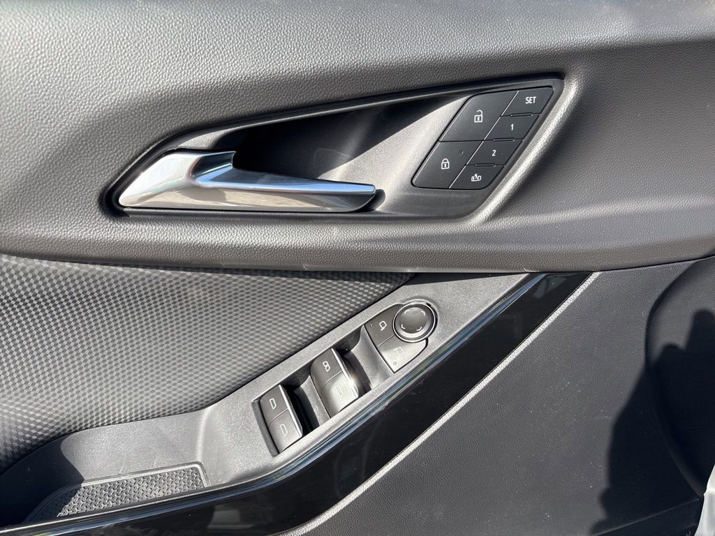 New 2026 Chevrolet Equinox RS image 28