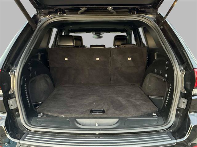 Certified 2020 Jeep Grand Cherokee Altitude image 11