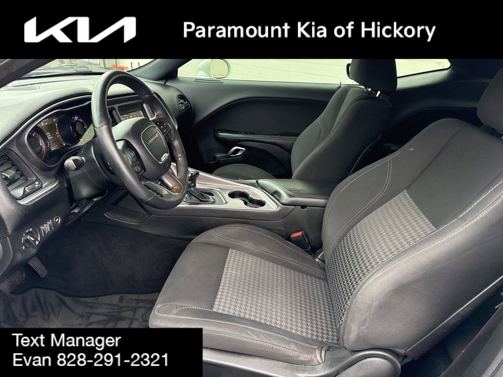 Used 2019 Dodge Challenger SXT w/ Blacktop Package image 16