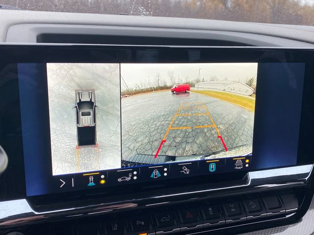 Used 2024 Chevrolet Silverado 2500 ZR2 w/ Technology Package image 28