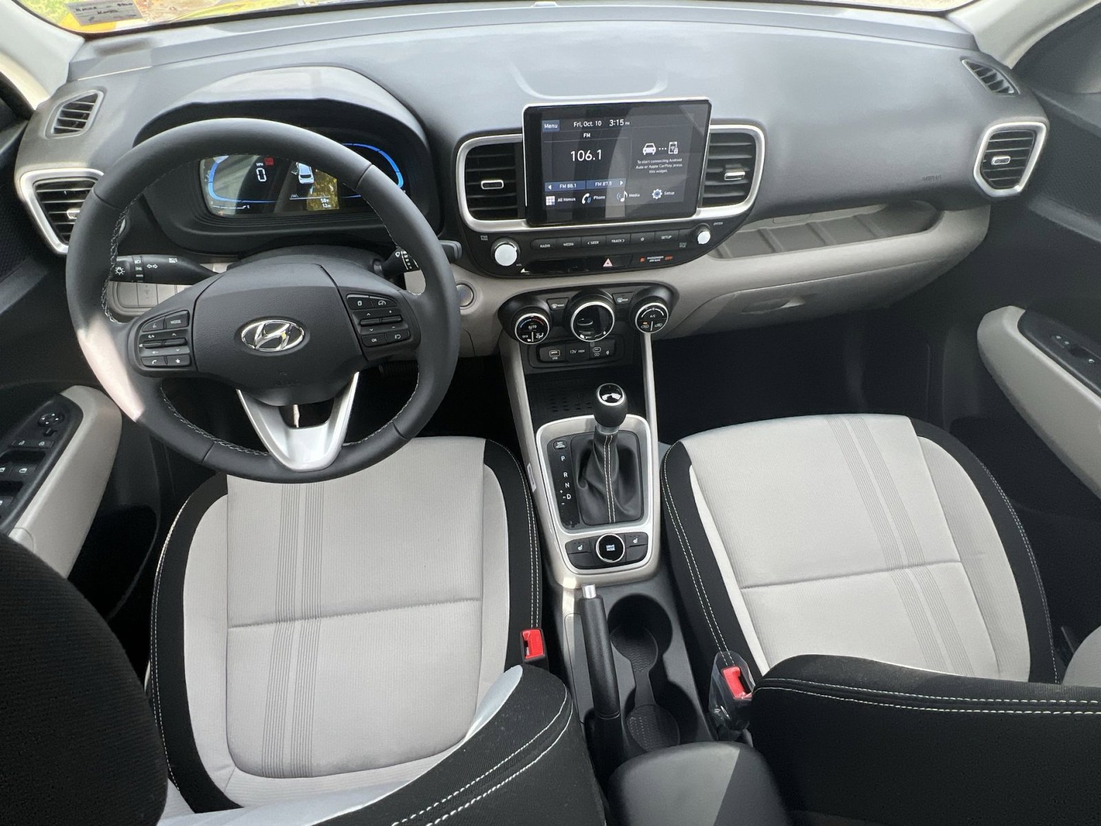 New 2026 Hyundai Venue SEL image 21