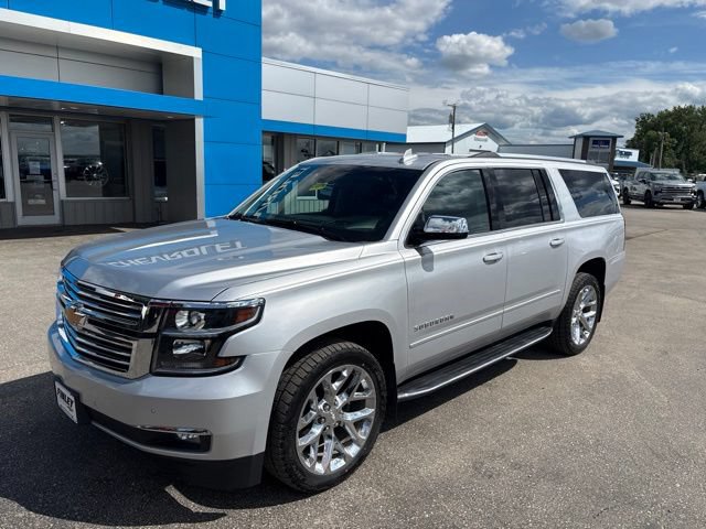 Used 2020 Chevrolet Suburban Premier AWD/4WD image 2