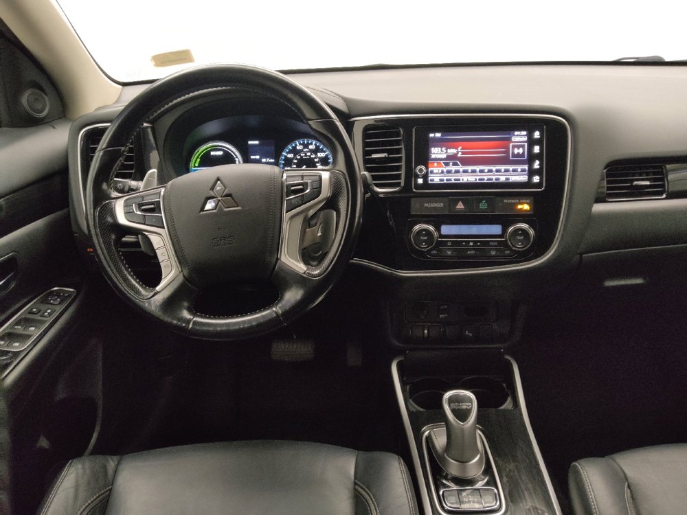 Used 2018 Mitsubishi Outlander SEL image 22