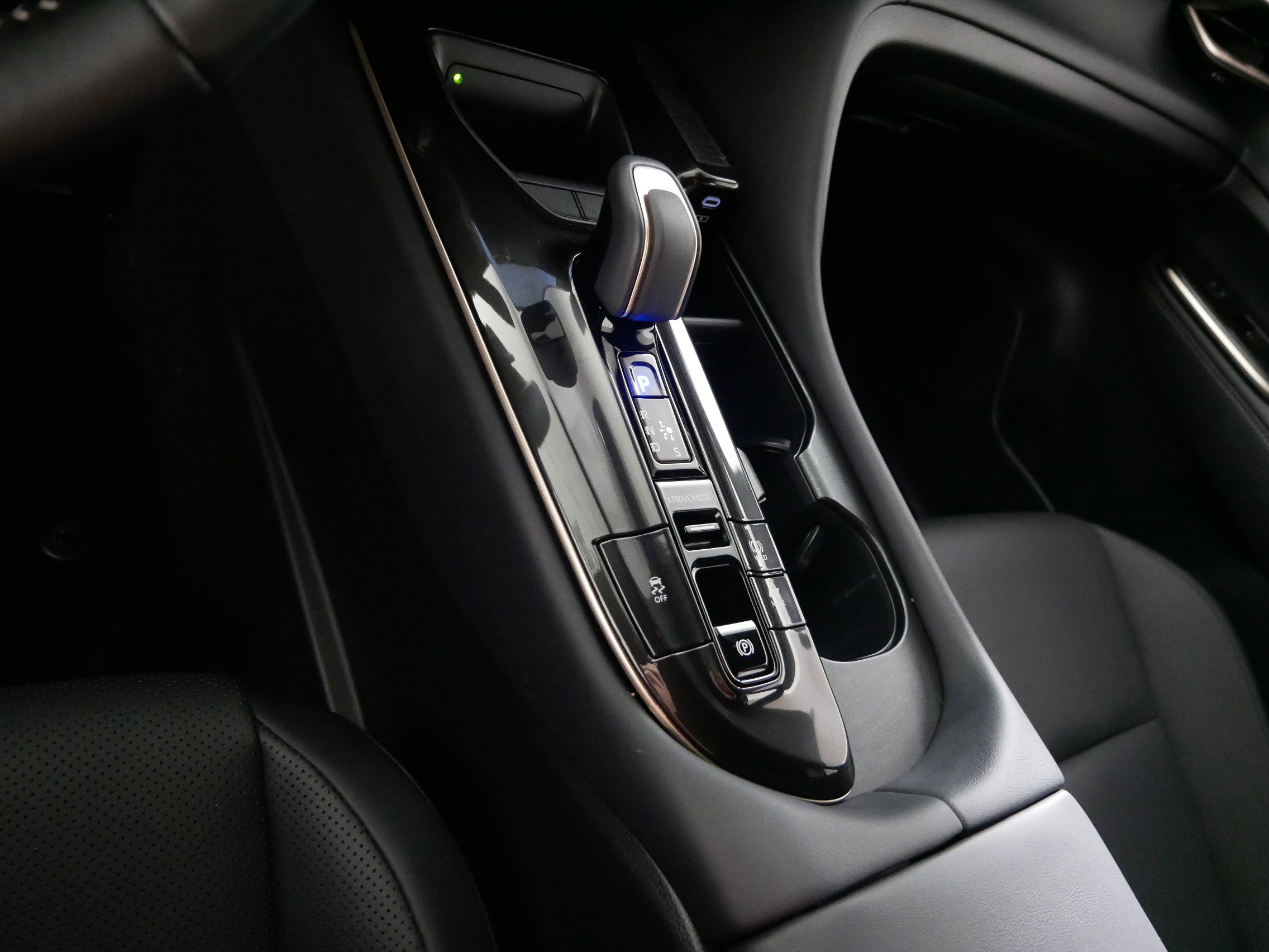 Used 2025 Toyota Crown Signia image 24