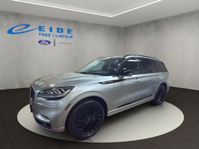 Certified 2024 Lincoln Aviator Reserve w/ Jet Package AWD/4WD image 5