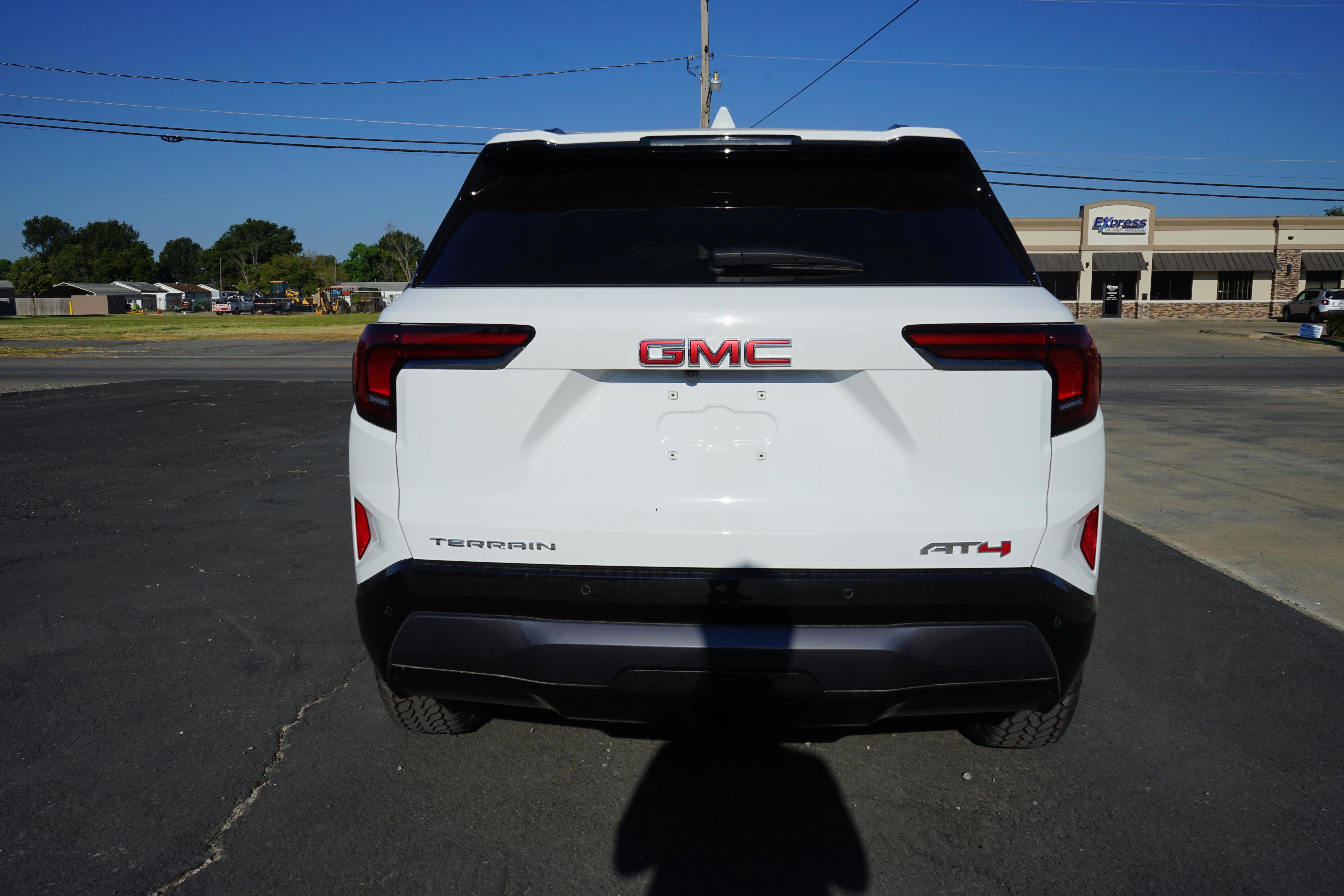 New 2026 GMC Terrain AT4 image 4