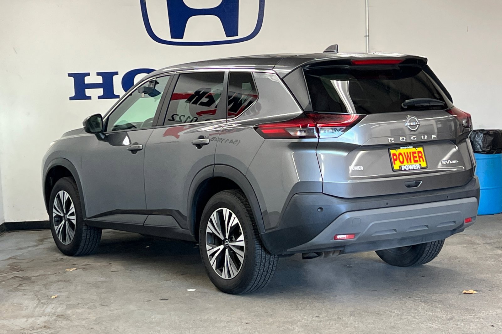 Used 2022 Nissan Rogue SV image 5