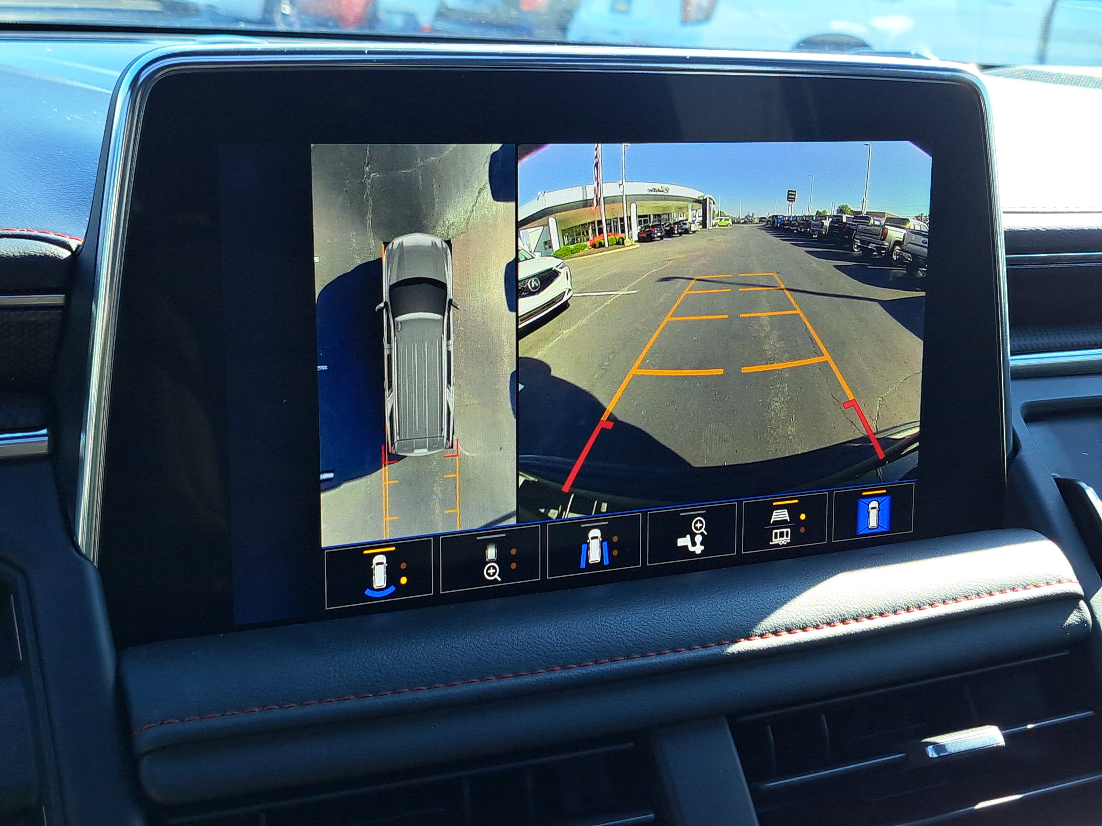 Used 2022 Chevrolet Tahoe RST w/ Sport Performance Package image 20